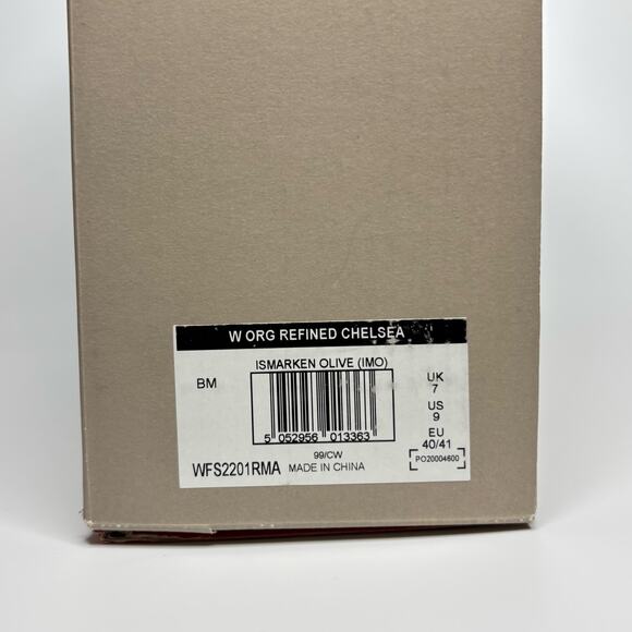 Hunter Original Refined Waterproof Chelsea Rain Boots in Ismarken Olive - Picture 11 of 11